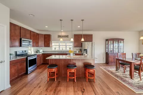 785 Simpson Ave, Elburn, IL 60119 photo 6