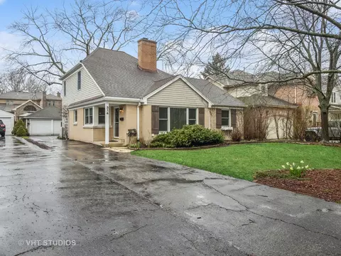314 Elm St, Glenview, IL 60025