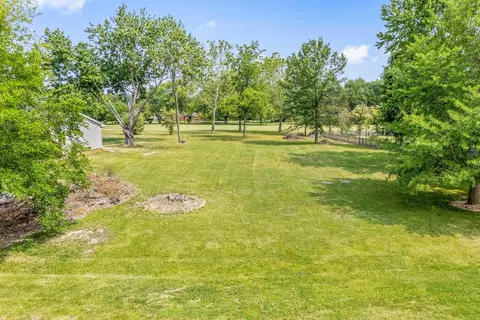 1743 Fairside Dr, Sandwich, IL 60548
