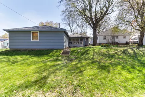 Exterior - 1108 N State St, Bloomington, IL 61701 photo 5 of 14