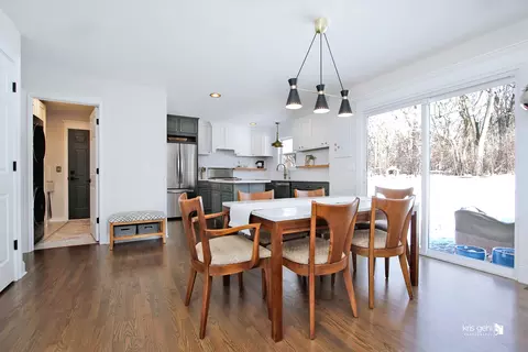Dining - 3190 Haven Ln, Lindenhurst, IL 60046 photo 3 of 3