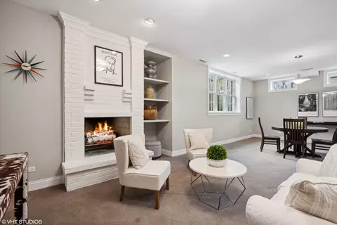 Living - 920 Pine St, Winnetka, IL 60093 photo 4 of 4
