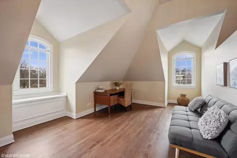 Bedroom - 920 Pine St, Winnetka, IL 60093 photo 6 of 7