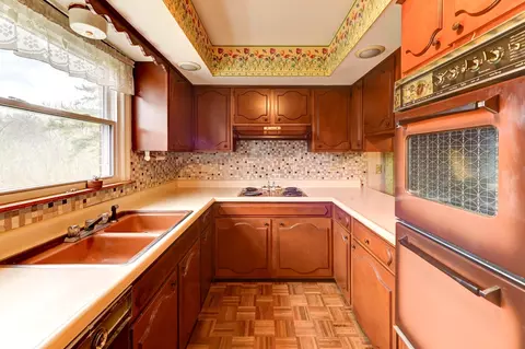Kitchen - 20739 Brookwood Dr, Olympia Fields, IL 60461 photo 2 of 3