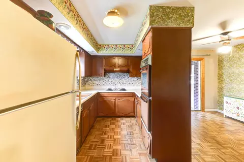 Kitchen - 20739 Brookwood Dr, Olympia Fields, IL 60461 photo 1 of 3