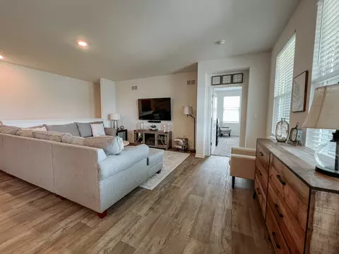 Living - 25413 W Ashton Dr, Plainfield, IL 60586 photo 1 of 2