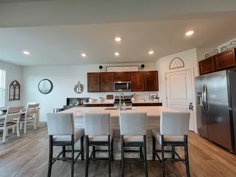 Kitchen - 25413 W Ashton Dr, Plainfield, IL 60586 photo 2 of 3