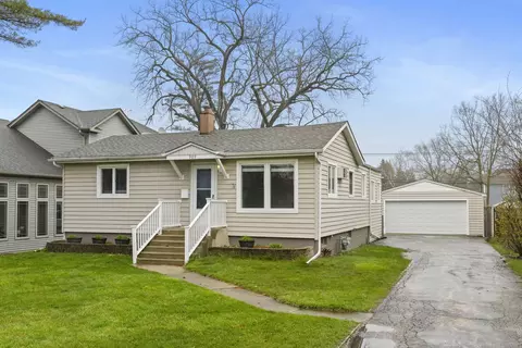 909 S Norbury Ave, Lombard, IL 60148