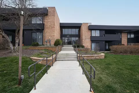 1295 N Sterling Ave #116, Palatine, IL 60067
