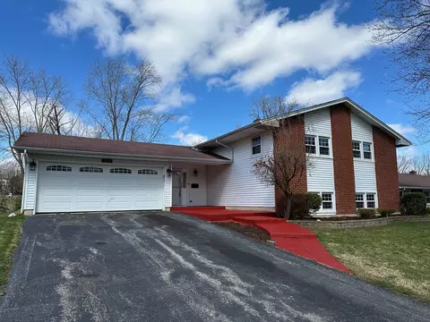 3226 63rd St, Woodridge, IL 60517