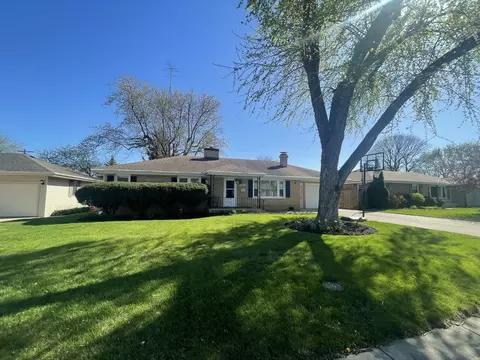 1160 Gertsam Dr, Bradley, IL 60915