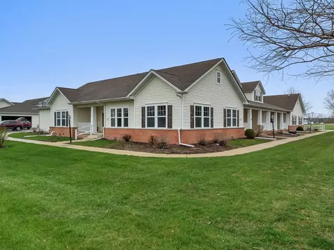 Exterior - 1307 Sioux Turn, Kankakee, IL 60901 photo 3 of 7