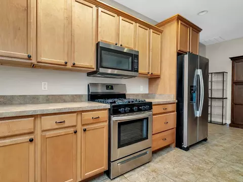 Kitchen - 1307 Sioux Turn, Kankakee, IL 60901 photo 4 of 5