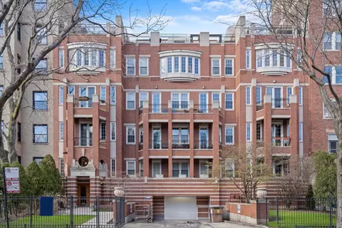 436 W Belmont Ave #203, Chicago, IL 60657