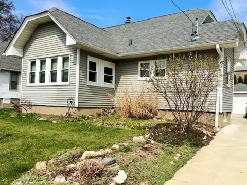 430 Enterprise St, Elgin, IL 60120 photo 2