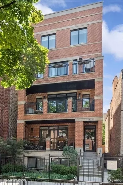 627 W Surf St #3, Chicago, IL 60657
