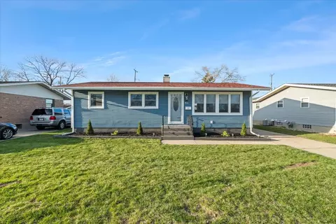 12 Indianwood Dr, Thornton, IL 60476