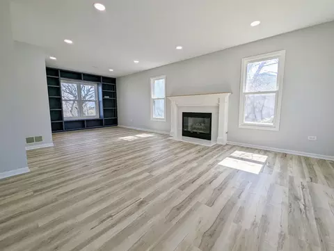 Living - 1465 Misthaven Ln, Elgin, IL 60123 photo 1 of 3