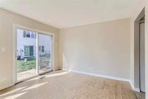 2464 Devonshire Ct, Aurora, IL 60502 photo 5