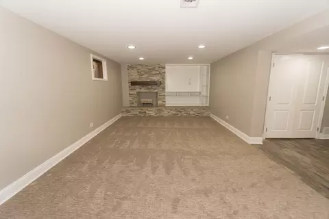 661 Lance Dr, Des Plaines, IL 60016 photo 13