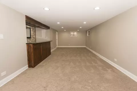 661 Lance Dr, Des Plaines, IL 60016 photo 15