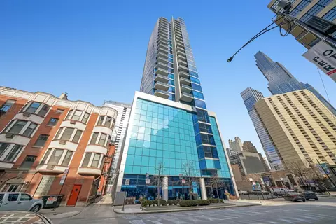 110 W Superior St #1203, Chicago, IL 60610