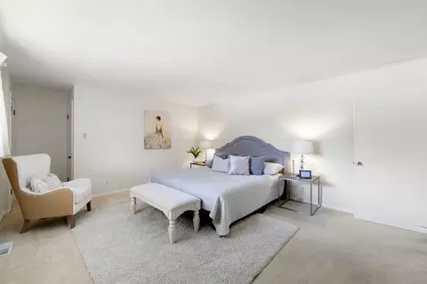 Bedroom - 18 Brighton Ln, Oak Brook, IL 60523 photo 1 of 4