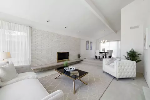 Living - 18 Brighton Ln, Oak Brook, IL 60523 photo 1 of 5