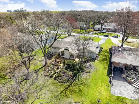 View/Area - 18 Brighton Ln, Oak Brook, IL 60523 photo 3 of 3