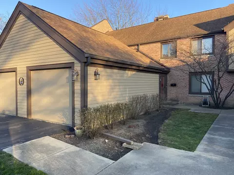 1568 Anderson Ln, Buffalo Grove, IL 60089