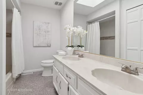 1394 E Gartner Rd, Naperville, IL 60540 photo 25
