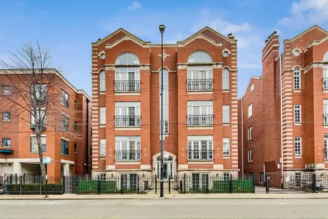 2533 N Halsted St #1N, Chicago, IL 60614