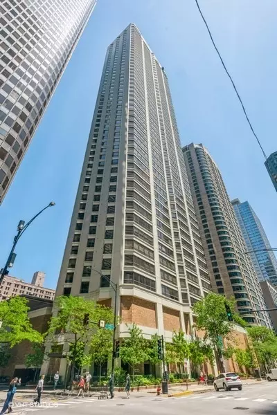 400 E Ohio St #4301, Chicago, IL 60611