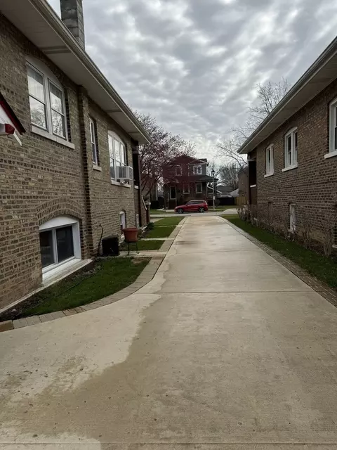 Exterior - 3536 Maple Ave, Berwyn, IL 60402 photo 4 of 4