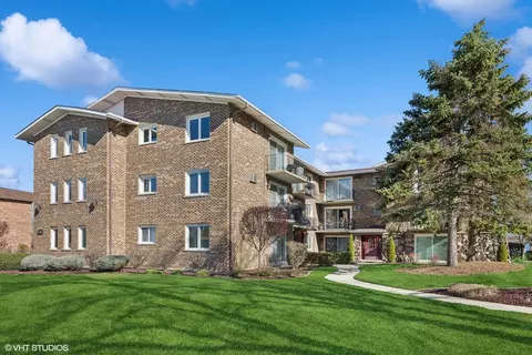 9048 W 140th St #2D, Orland Park, IL 60462