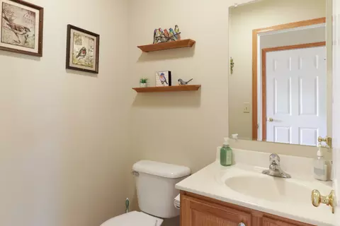 Bath - 2374 Heather Ridge Dr, Normal, IL 61761 photo 1 of 4