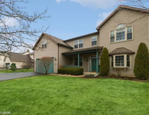3123 N Magnolia Ln, Wadsworth, IL 60083