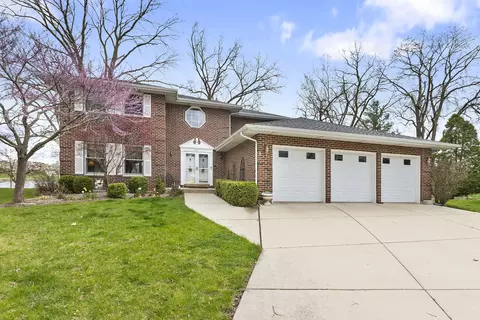 887 N Dovington Ct, Hoffman Estates, IL 60169
