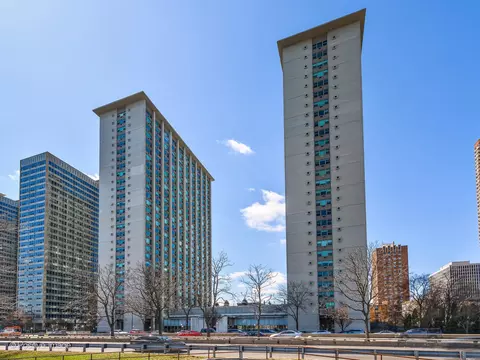 3600 N Lake Shore Dr #2820, Chicago, IL 60613