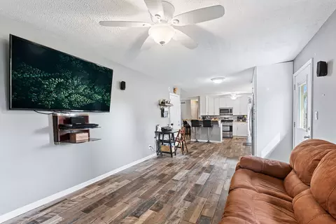 6404 E Flora St, Kankakee, IL 60901 photo 5