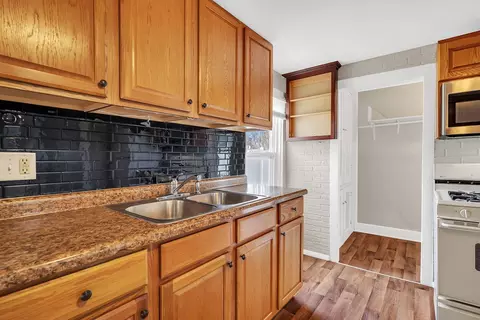 Kitchen - 330 E Main St, Morris, IL 60450 photo 2 of 5