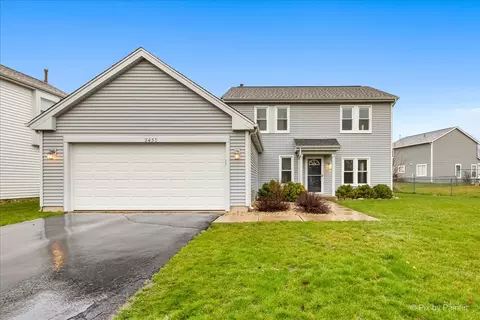 2430 College Green Dr, Elgin, IL 60124