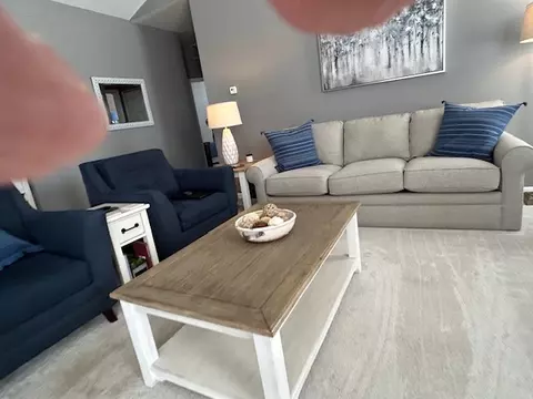 Living - 114 Oakton St, Mchenry, IL 60050 photo 3 of 6