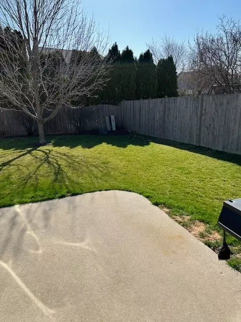 Exterior - 114 Oakton St, Mchenry, IL 60050 photo 2 of 3