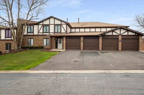 9816 Mill Dr #E1, Palos Park, IL 60464