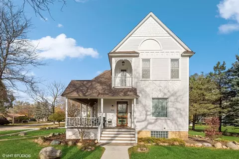 Exterior - 502 E Washington St, Marengo, IL 60152 photo 3 of 5