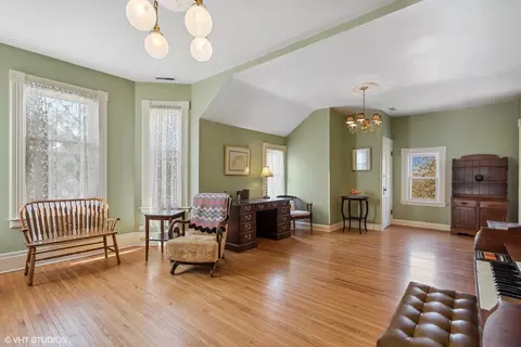 Living - 502 E Washington St, Marengo, IL 60152 photo 2 of 4