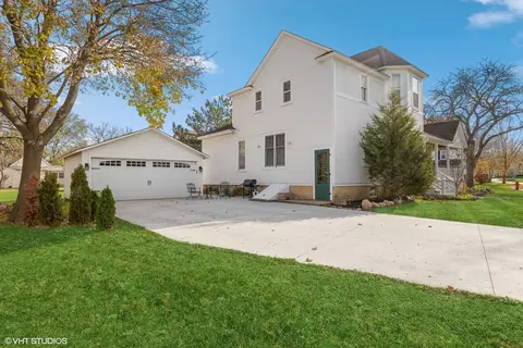 Exterior - 502 E Washington St, Marengo, IL 60152 photo 2 of 5