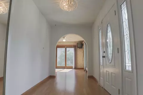 Entry Way - 5232 169th St, Oak Forest, IL 60452 photo 2 of 2