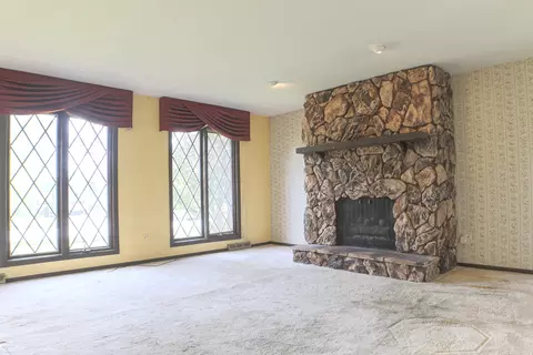 Living - 5232 169th St, Oak Forest, IL 60452 photo 1 of 2